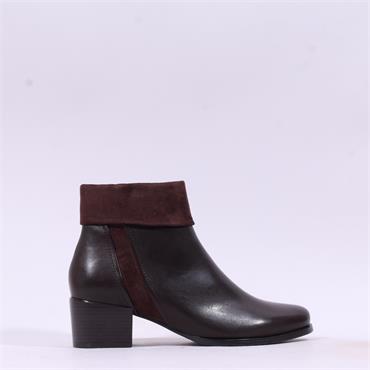 Regarde Le Ciel Jolene Cuff Block Heel - Brown Leather